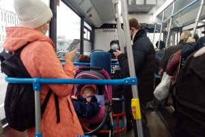 В России хотят ввести QR-коды на транспорте, в кафе и магазинах